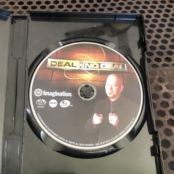 Deal Or No Deal Interactive DVD Game Show - Picture 3 of 4